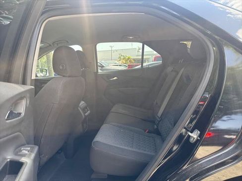 Used 2023 Chevrolet Equinox LT FWD image 16
