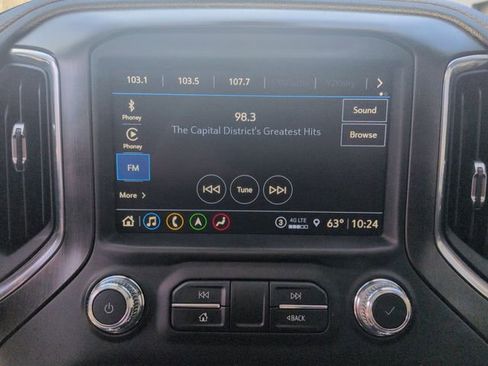 Used 2022 GMC Sierra 2500 AT4 w/ AT4 Preferred Package image 13