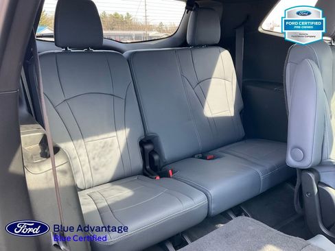 Used 2023 Buick Enclave Essence w/ Experience Buick Package image 22