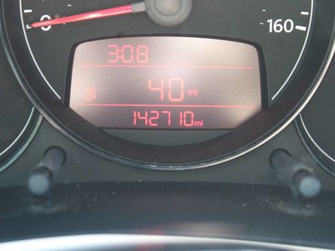 Used 2012 Volkswagen Beetle 2.0T image 31