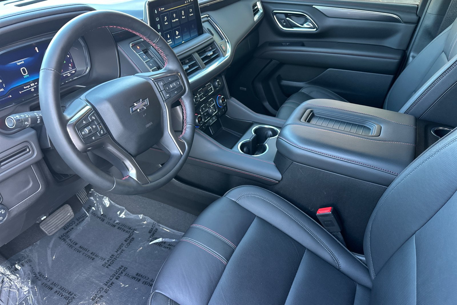 Used 2024 Chevrolet Tahoe RST w/ Luxury Package AWD/4WD image 4