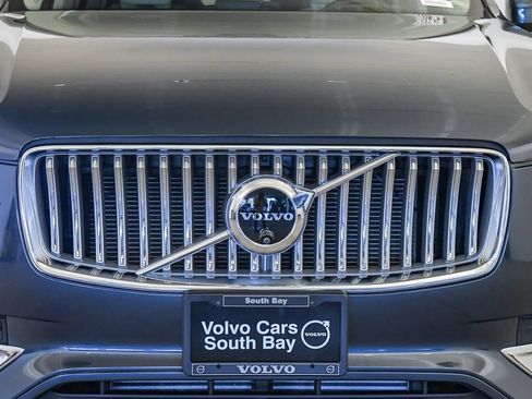 Certified 2025 Volvo XC90 T8 Ultra w/ Protection Package Premier AWD/4WD image 8