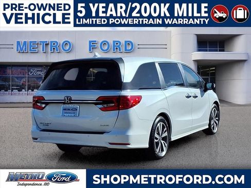 Used 2023 Honda Odyssey Touring image 3