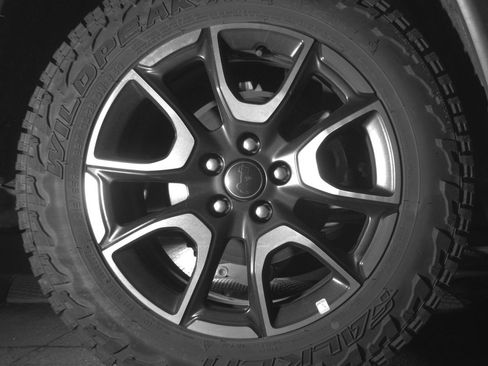 Used 2025 Jeep Compass Trailhawk AWD/4WD image 12