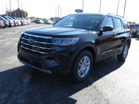 New 2026 Ford Explorer Active image 3