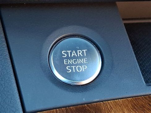 Used 2023 Audi Q5 2.0T Premium w/ Convenience Package image 25