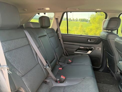 Used 2024 Toyota Sequoia Limited AWD/4WD image 8