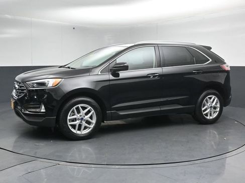 Certified 2022 Ford Edge SEL w/ Convenience Package AWD/4WD image 4