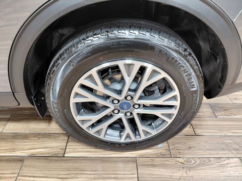 Certified 2022 Ford Escape SEL image 11