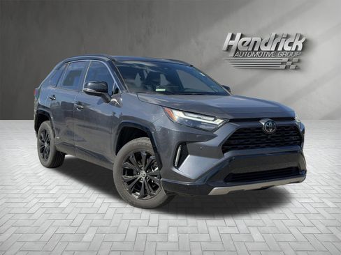 Used 2025 Toyota RAV4 XSE w/ Advanced Technology Package AWD/4WD image 2