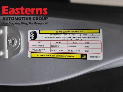 Used 2024 Chrysler Pacifica Touring-L FWD image 34