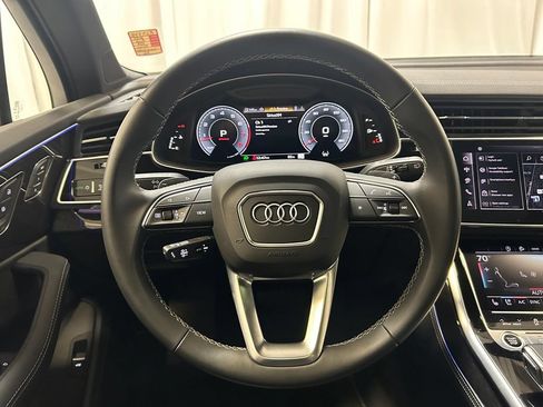 Used 2025 Audi Q7 3.0T Premium Plus w/ Premium Plus Package AWD/4WD image 9