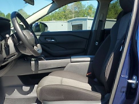 Used 2025 Nissan Rogue SV FWD image 16