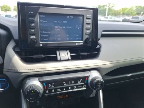 Used 2022 Toyota RAV4 XLE w/ Convenience Package AWD/4WD image 27