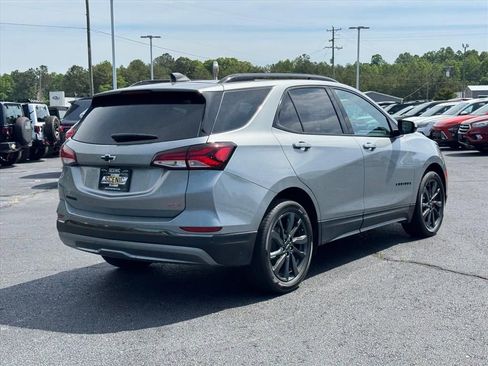 Used 2023 Chevrolet Equinox RS w/ RS Leather Package FWD image 3