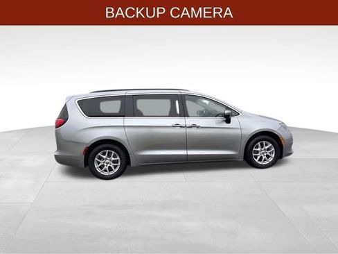 Used 2020 Chrysler Voyager Lxi image 8
