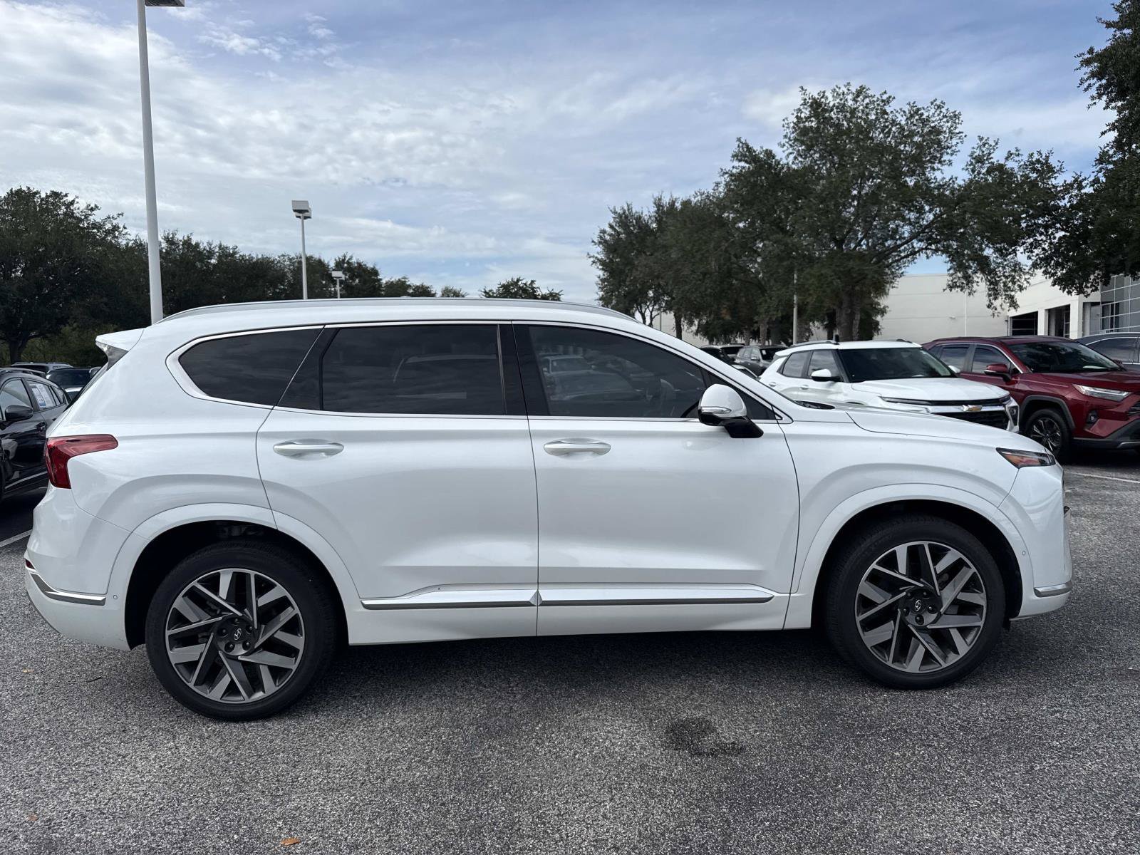 Used 2022 Hyundai Santa Fe Calligraphy FWD image 3