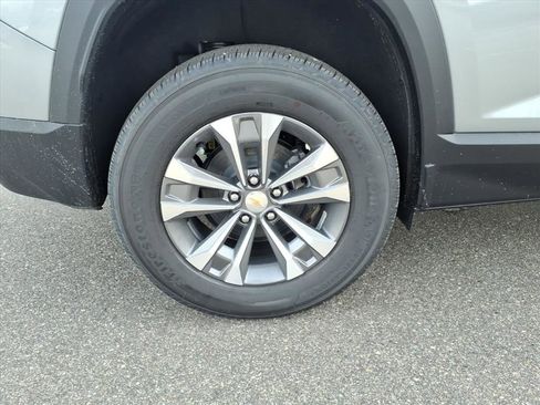 New 2026 Chevrolet Equinox LT w/ Safety and Technology Package image 23