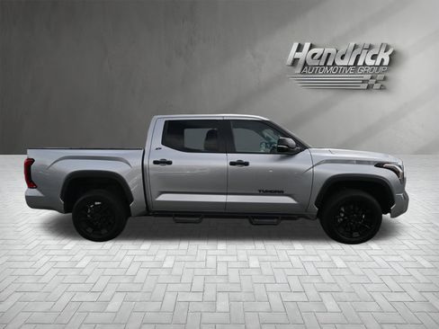 Used 2024 Toyota Tundra SR5 w/ SR5 Convenience Package AWD/4WD image 9