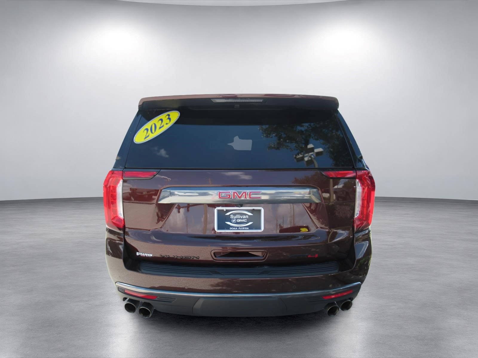 Used 2023 GMC Yukon AT4 w/ AT4 Premium Plus Package AWD/4WD image 5