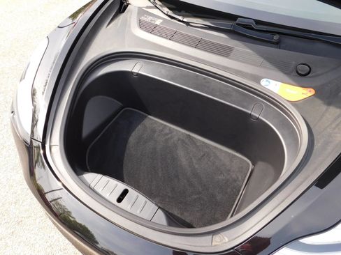 Used 2018 Tesla Model 3 Long Range RWD image 20