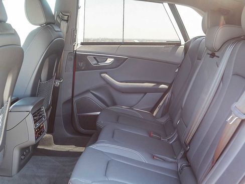 New 2025 Audi Q8 Premium Plus image 20