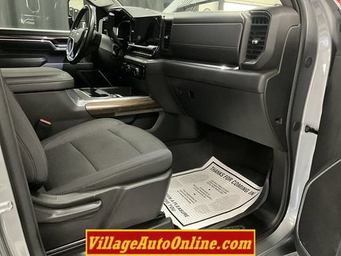 Used 2024 Chevrolet Silverado 2500 LT AWD/4WD image 33