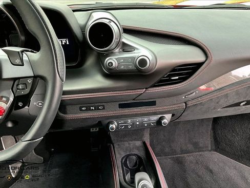 Used 2020 Ferrari F8 Tributo image 8