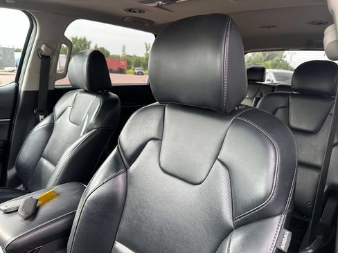 Used 2024 Kia Telluride S w/ S Sunroof Package AWD/4WD image 13