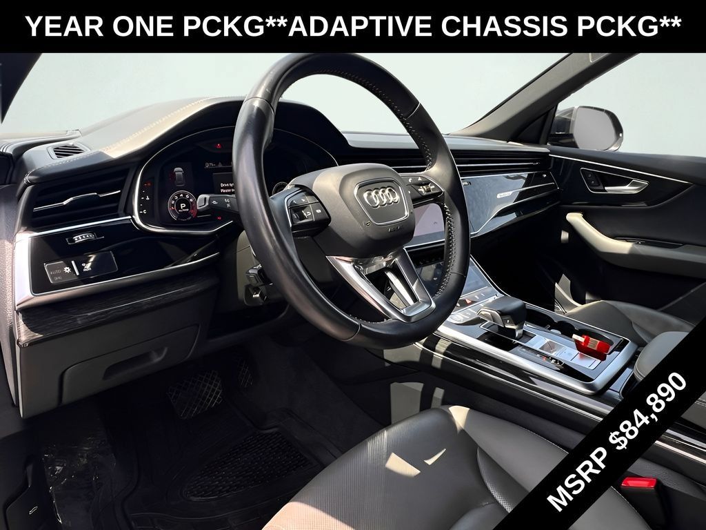 Used 2019 Audi Q8 Prestige w/ Adaptive Chassis Package AWD/4WD image 4