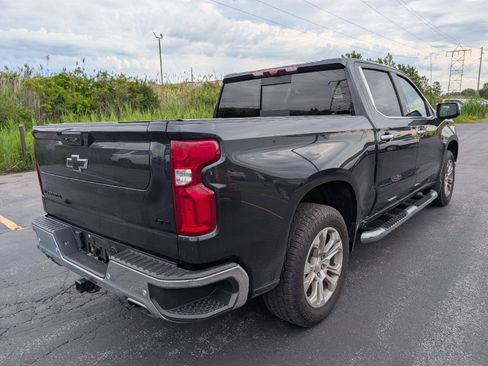 Used 2022 Chevrolet Silverado 1500 LTZ w/ LTZ Premium Package AWD/4WD image 7