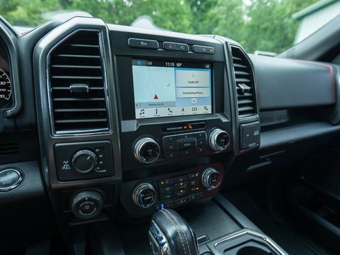 Used 2019 Ford F150 Lariat w/ Equipment Group 502A Luxury AWD/4WD image 27
