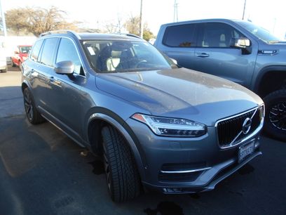 Used 2018 Volvo XC90 T6 Momentum w/ Convenience Package