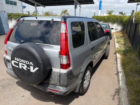 Used 2005 Honda CR-V LX image 22
