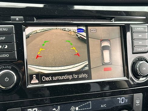 Certified 2019 Nissan Rogue SV w/ Premium Package image 20