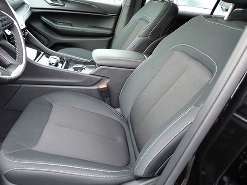 New 2025 Jeep Grand Cherokee L Laredo w/ Luxury Tech Group I image 12