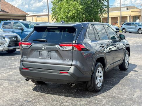 Used 2023 Toyota RAV4 LE AWD/4WD image 18