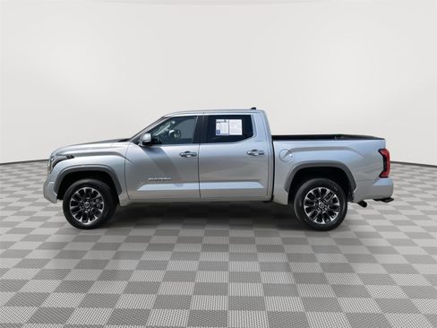 Used 2024 Toyota Tundra Limited AWD/4WD image 11
