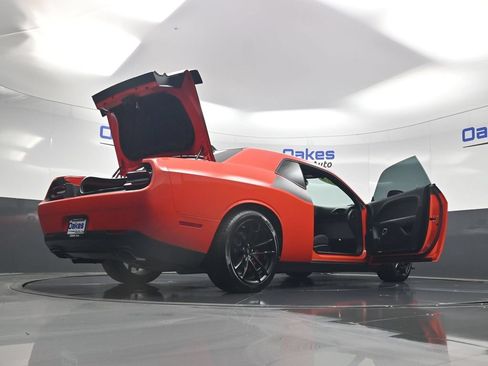 Used 2019 Dodge Challenger R/T Scat Pack w/ T/A Package RWD image 51