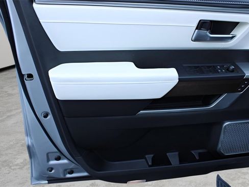 Certified 2024 Toyota Sequoia Capstone image 19