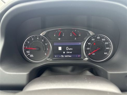 Used 2023 GMC Acadia SLE w/ Driver Convenience Package image 11