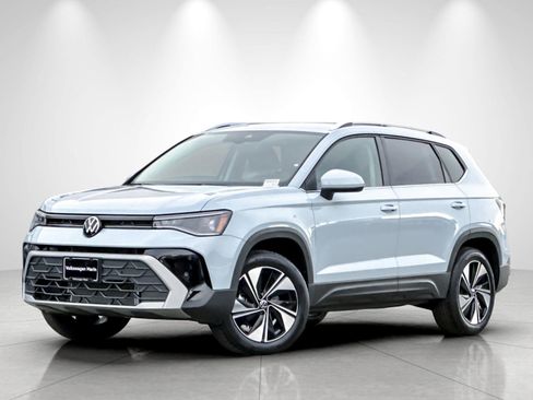 New 2026 Volkswagen Taos SE AWD/4WD image 1