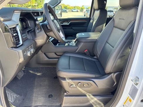 New 2026 GMC Sierra 2500 Denali w/ Denali Reserve Package image 26