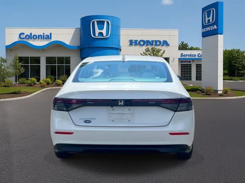 Used 2023 Honda Accord EX image 5