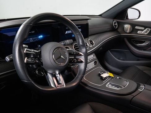 Used 2022 Mercedes-Benz E 53 AMG 4MATIC Sedan w/ Driver Assistance Package image 27