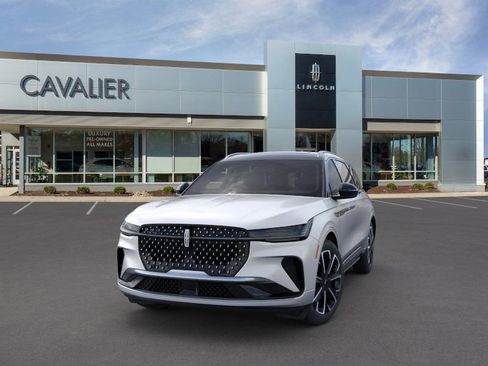 New 2025 Lincoln Nautilus Reserve image 2