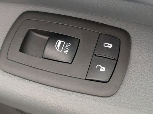 Used 2021 RAM 1500 Big Horn image 33