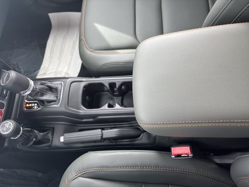 New 2026 Jeep Gladiator Mojave image 25