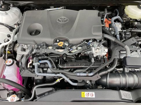 Used 2026 Toyota Camry SE image 18