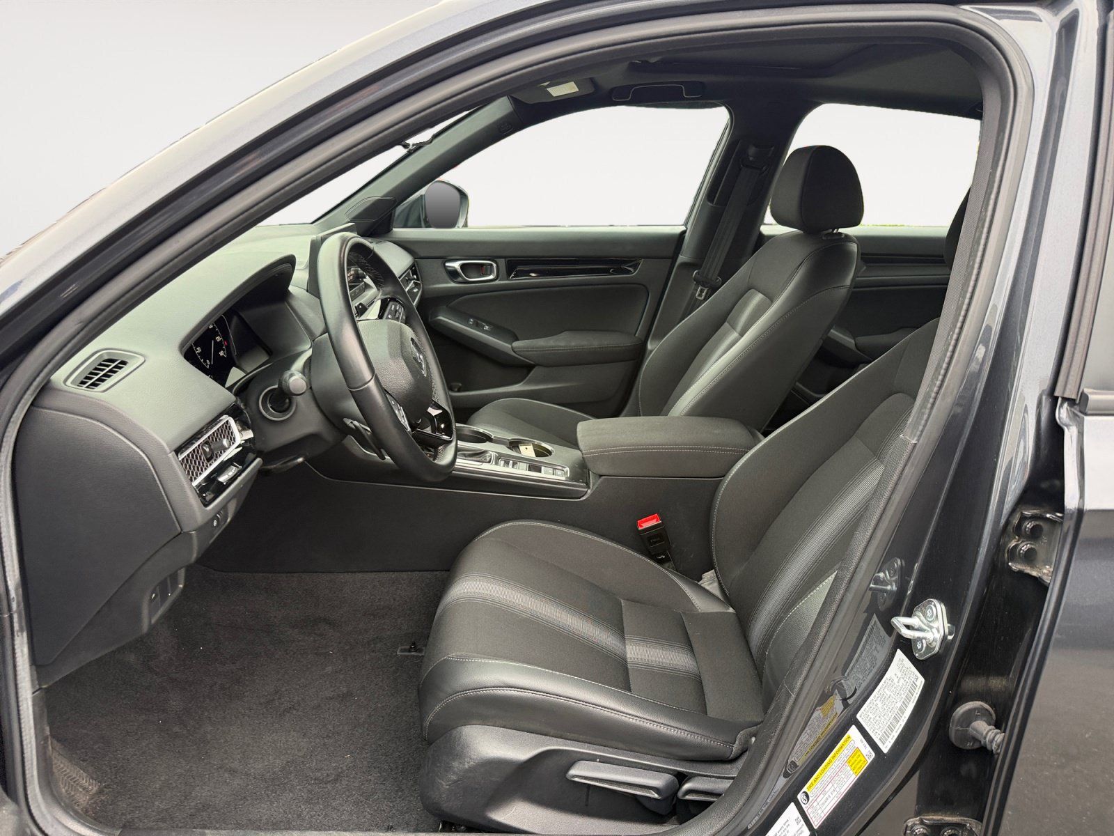 Used 2025 Honda Civic Sport image 10